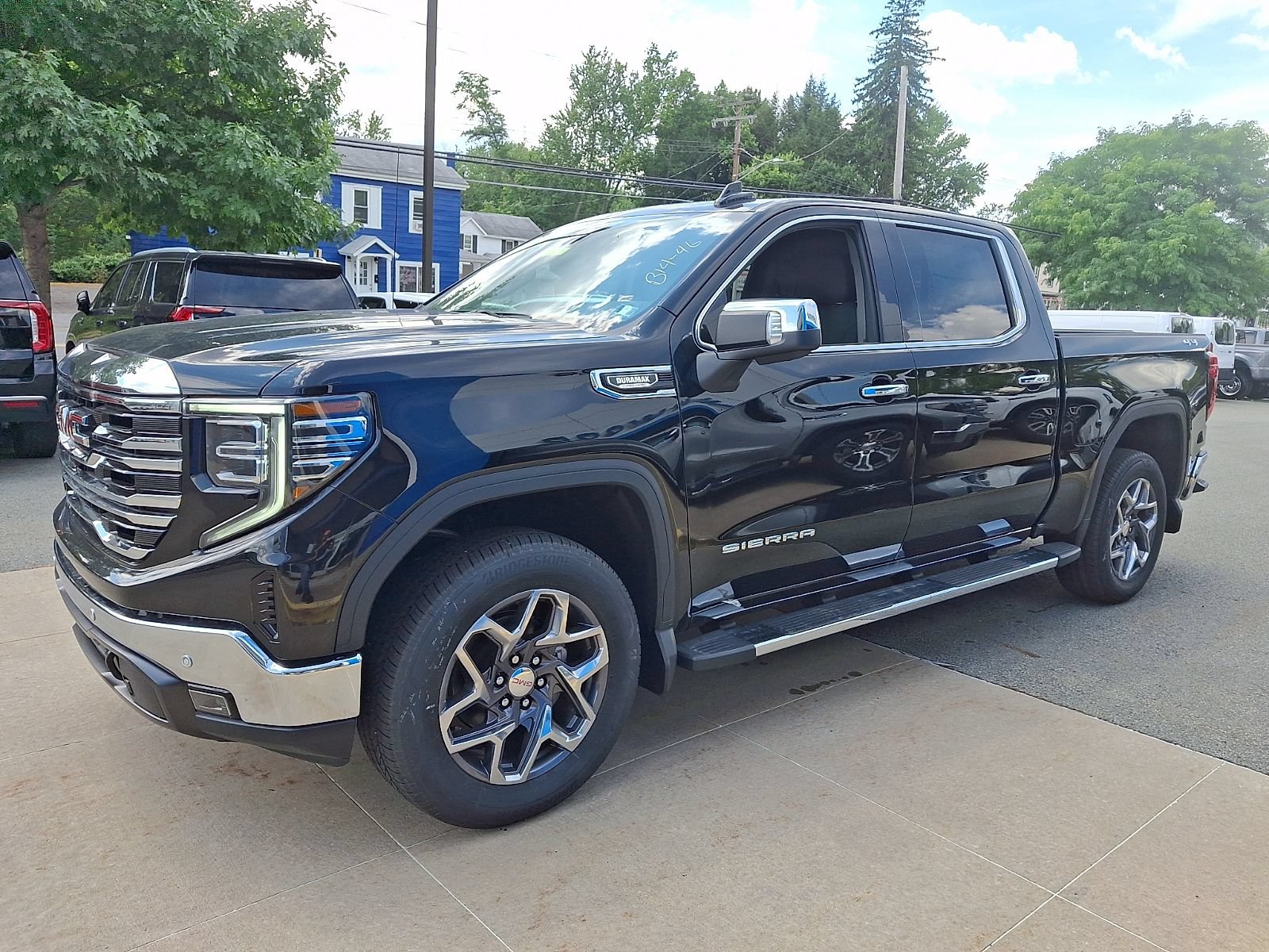 New 2026 GMC Sierra 1500 SLT w/ SLT Premium Plus Package AWD/4WD image 3