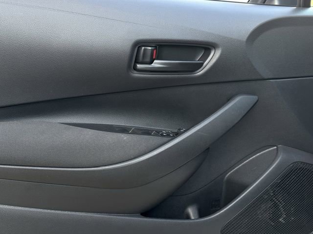 Used 2025 Toyota Corolla LE image 24