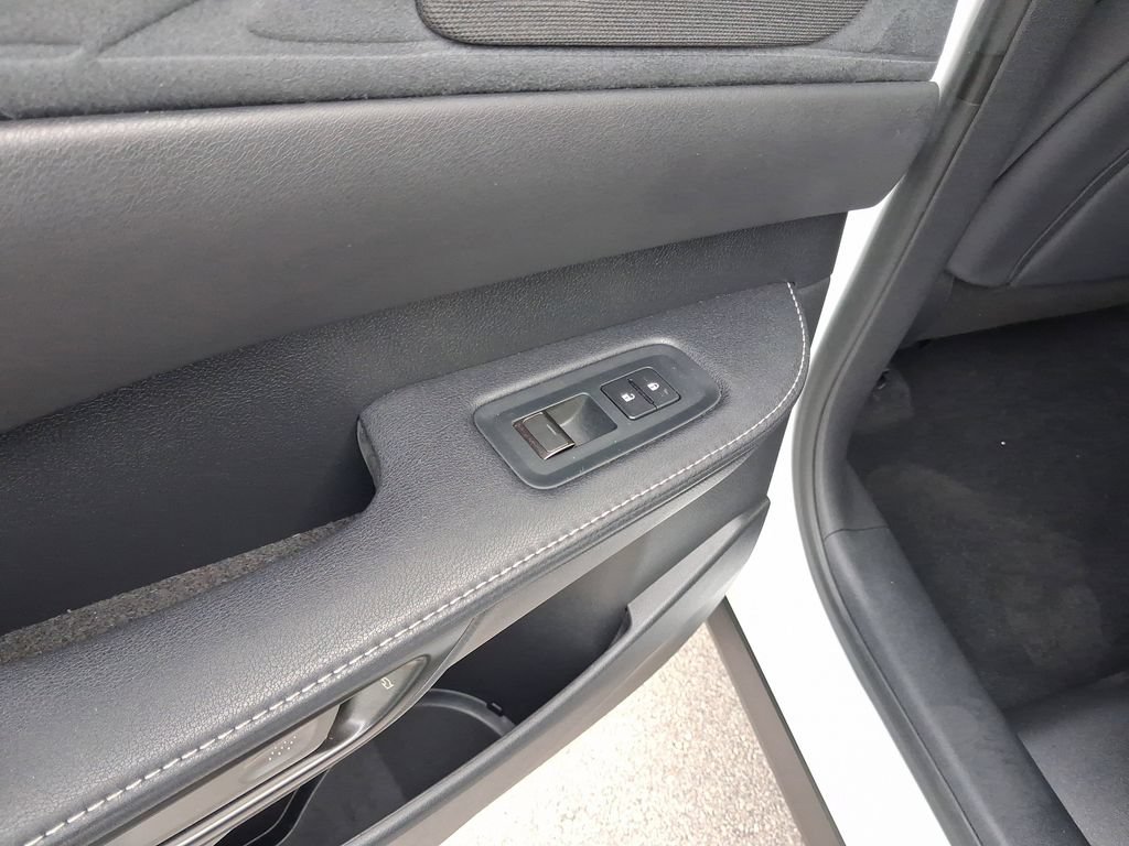 Used 2024 Lexus RX 350 F Sport w/ Convenience Package AWD/4WD image 12