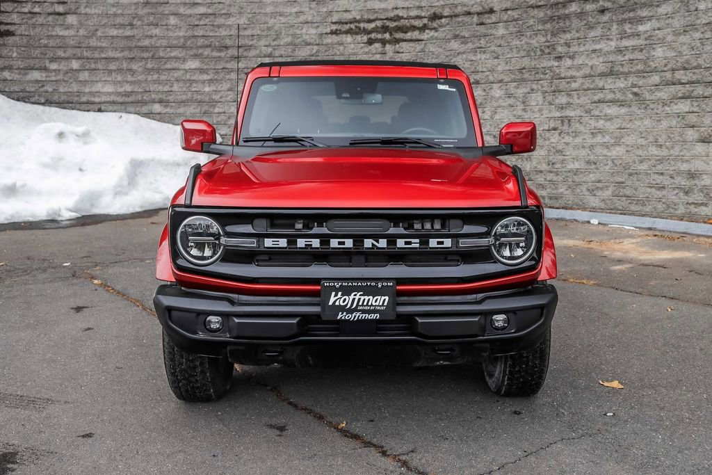 Used 2023 Ford Bronco Outer Banks image 2