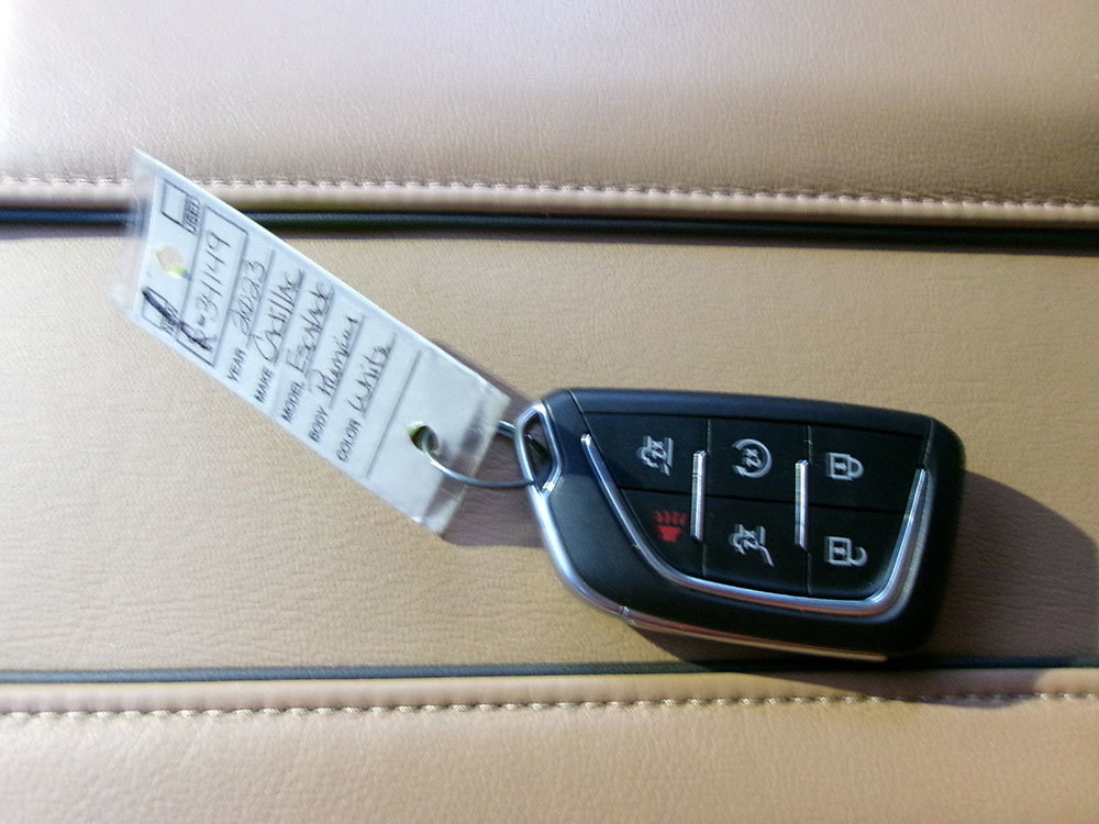 Used 2023 Cadillac Escalade Premium Luxury image 21