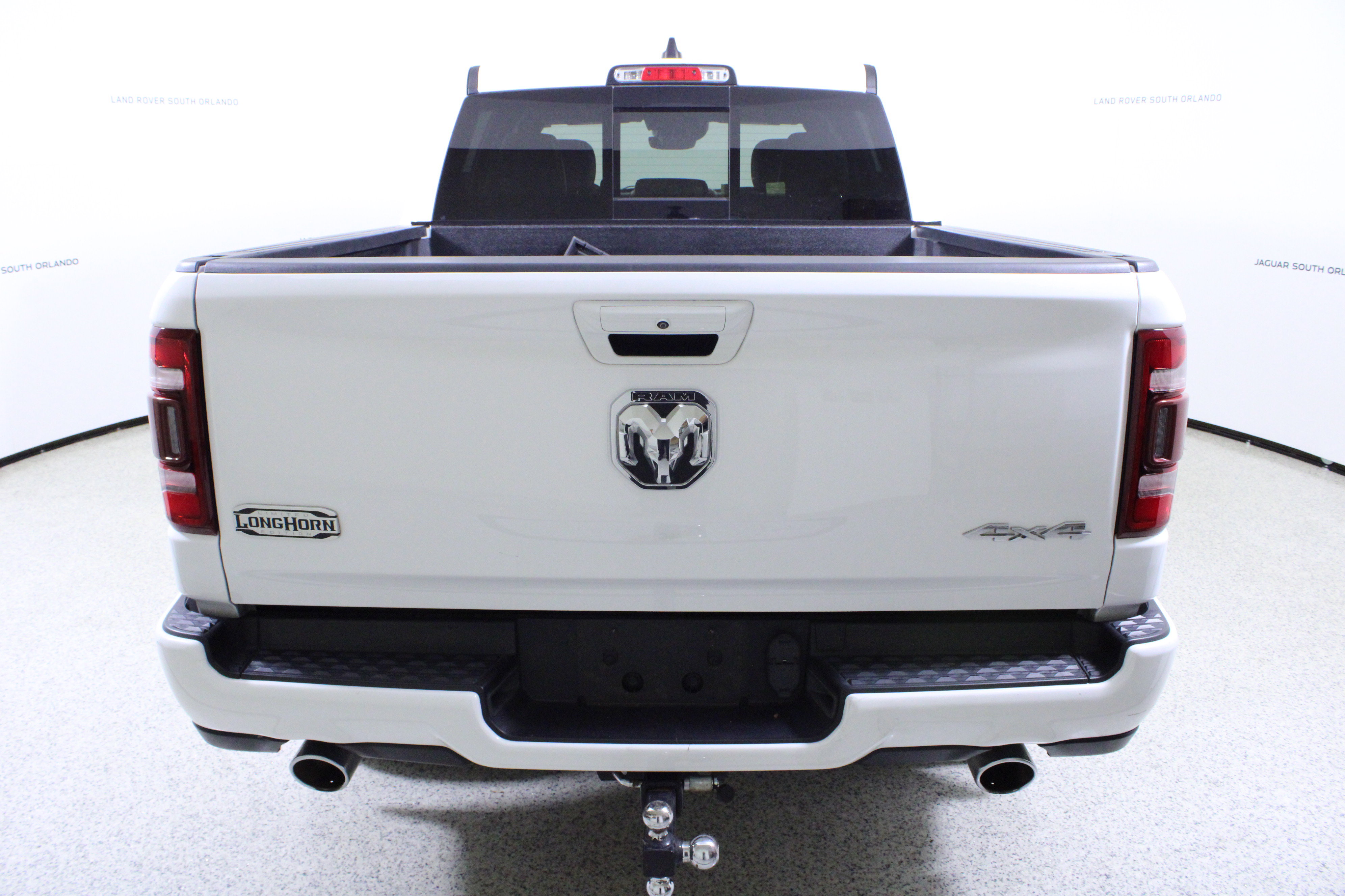 Used 2023 RAM 1500 Limited w/ Body Color Bumper Group image 6