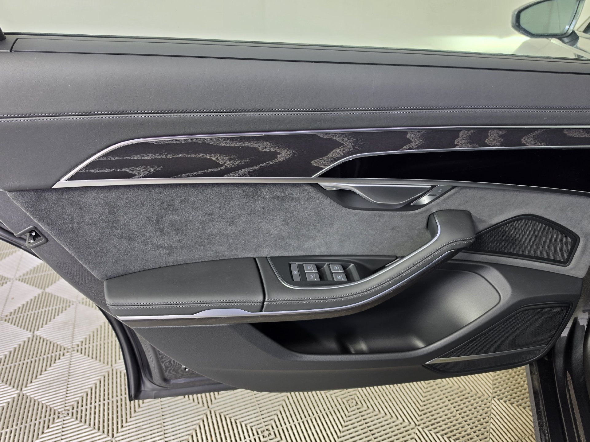 New 2026 Audi A8 L 3.0T AWD/4WD image 38