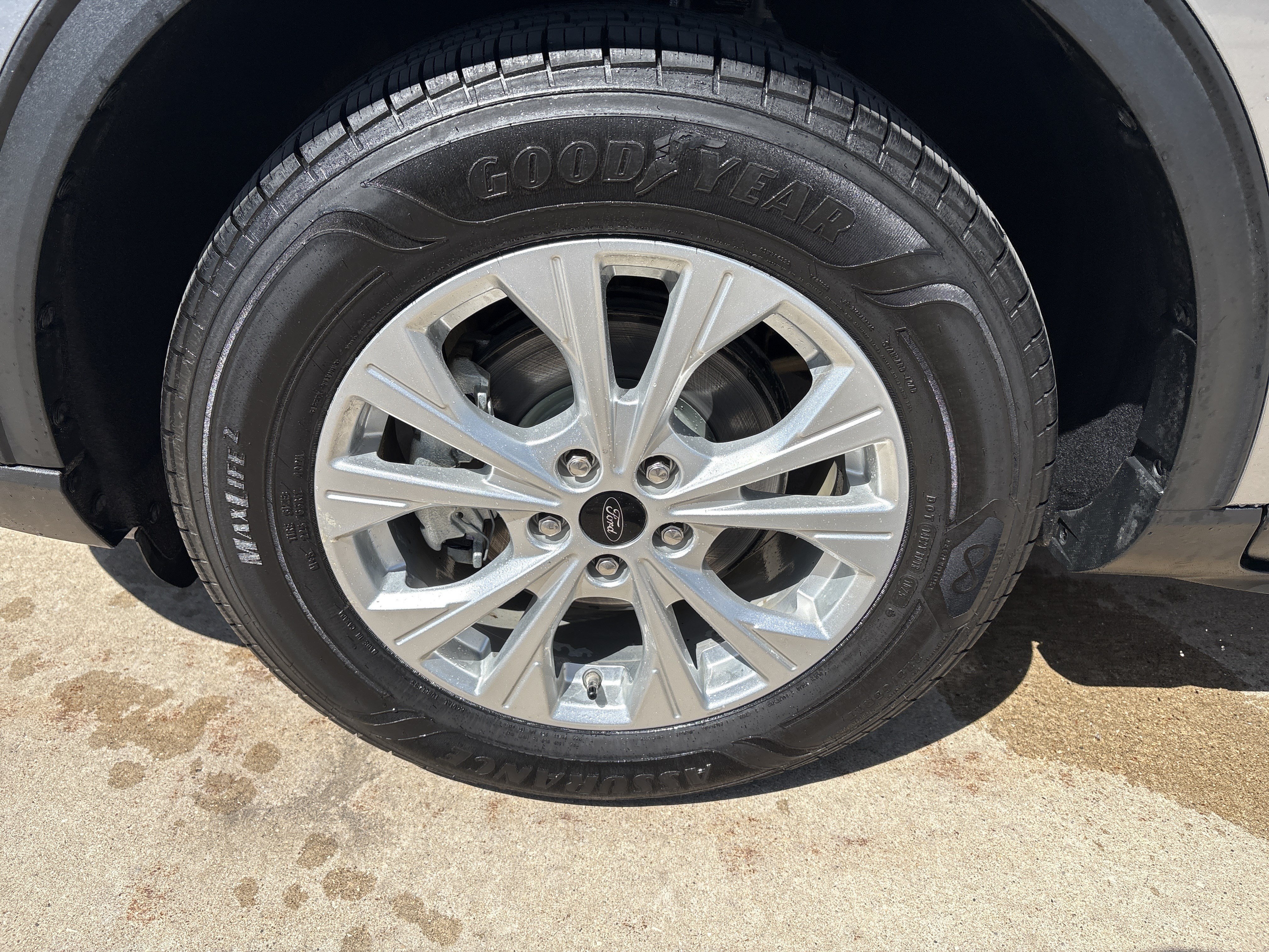 Used 2024 Ford Escape Active AWD/4WD image 9