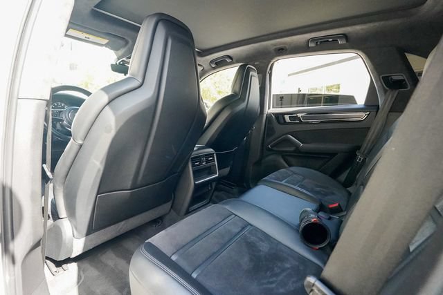 Used 2022 Porsche Cayenne GTS AWD/4WD image 78