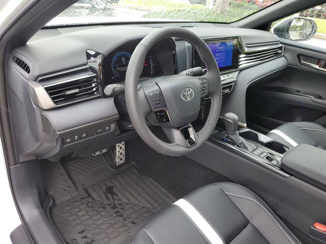 Used 2026 Toyota Camry SE FWD image 36