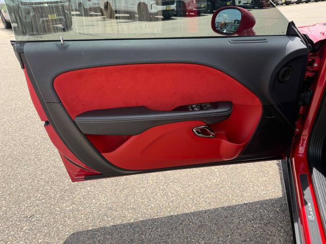 Used 2015 Dodge Challenger SRT Hellcat RWD image 24