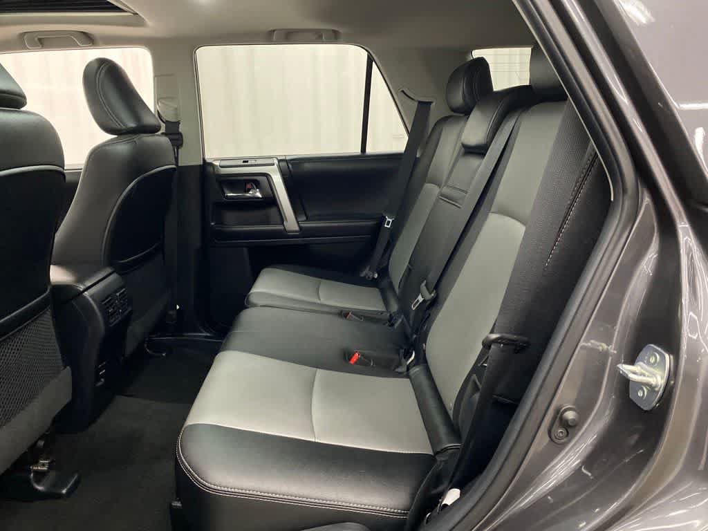 Used 2018 Toyota 4Runner SR5 Premium AWD/4WD image 16
