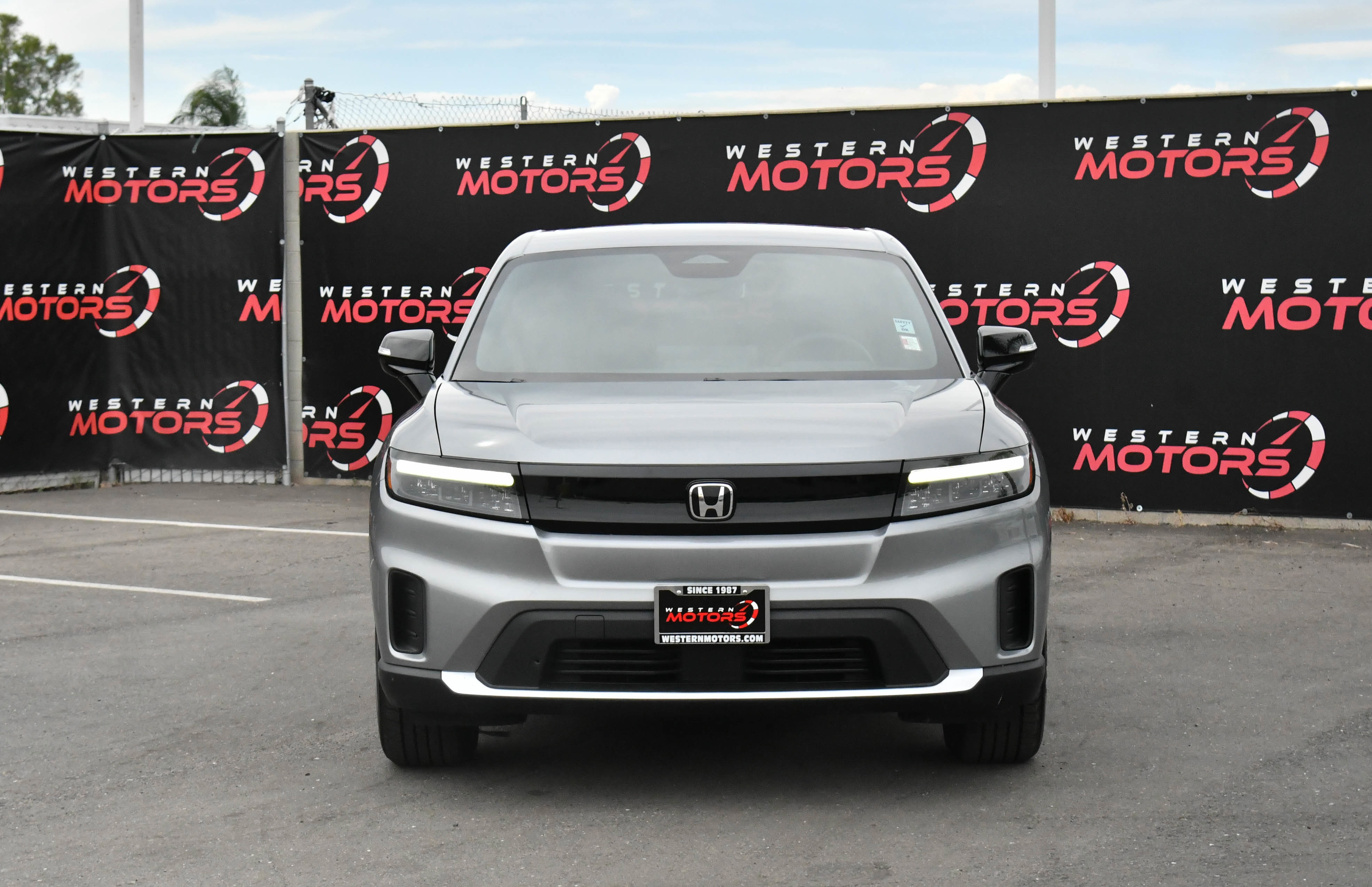 Used 2024 Honda Prologue EX image 2