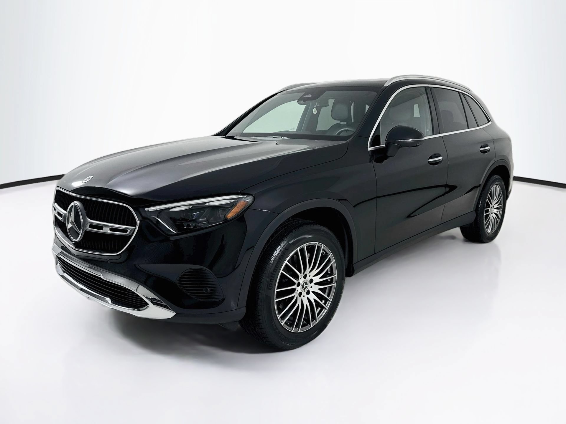 Certified 2026 Mercedes-Benz GLC 300 4MATIC image 3