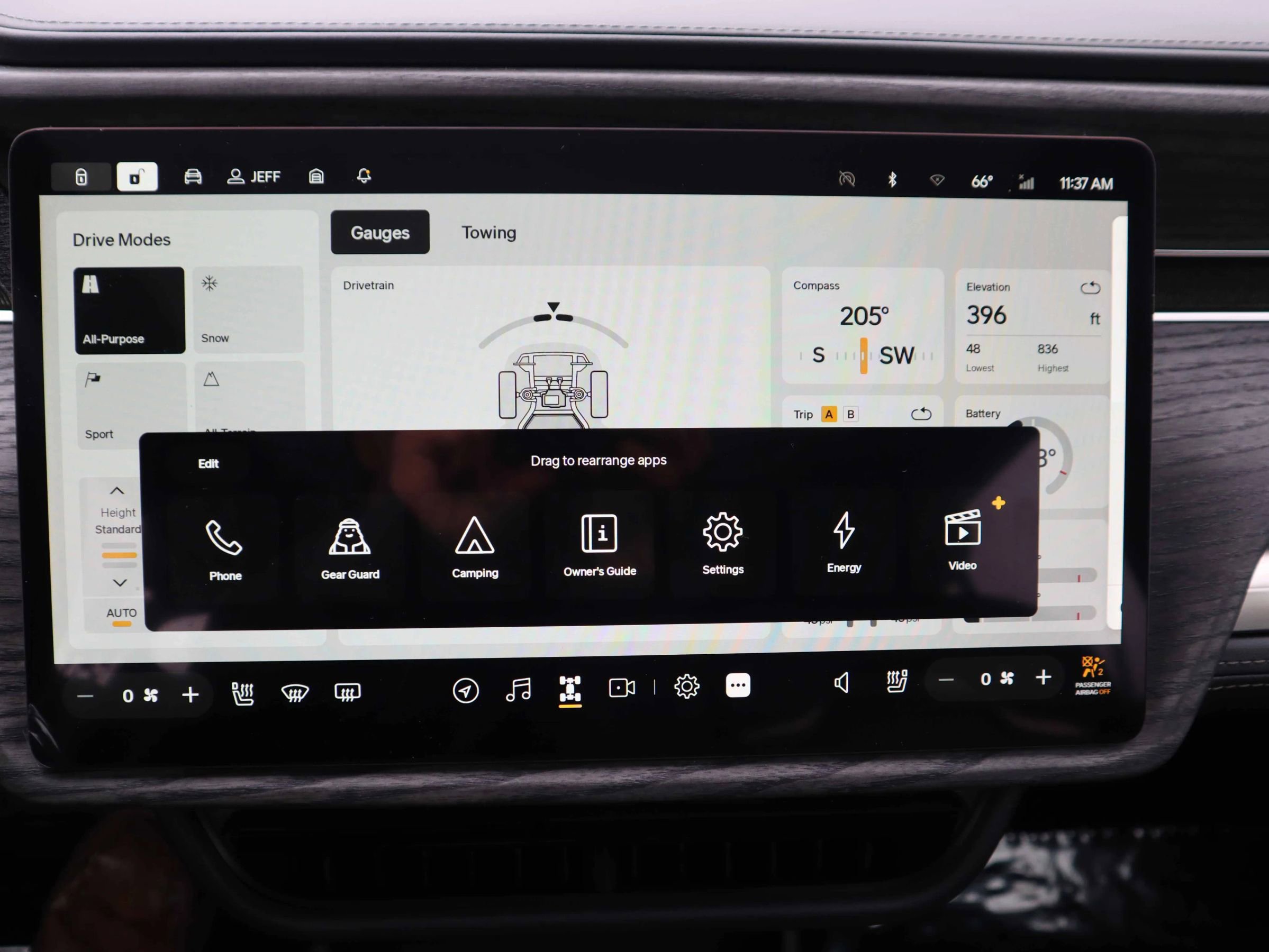 Used 2026 Rivian R1S Adventure image 26