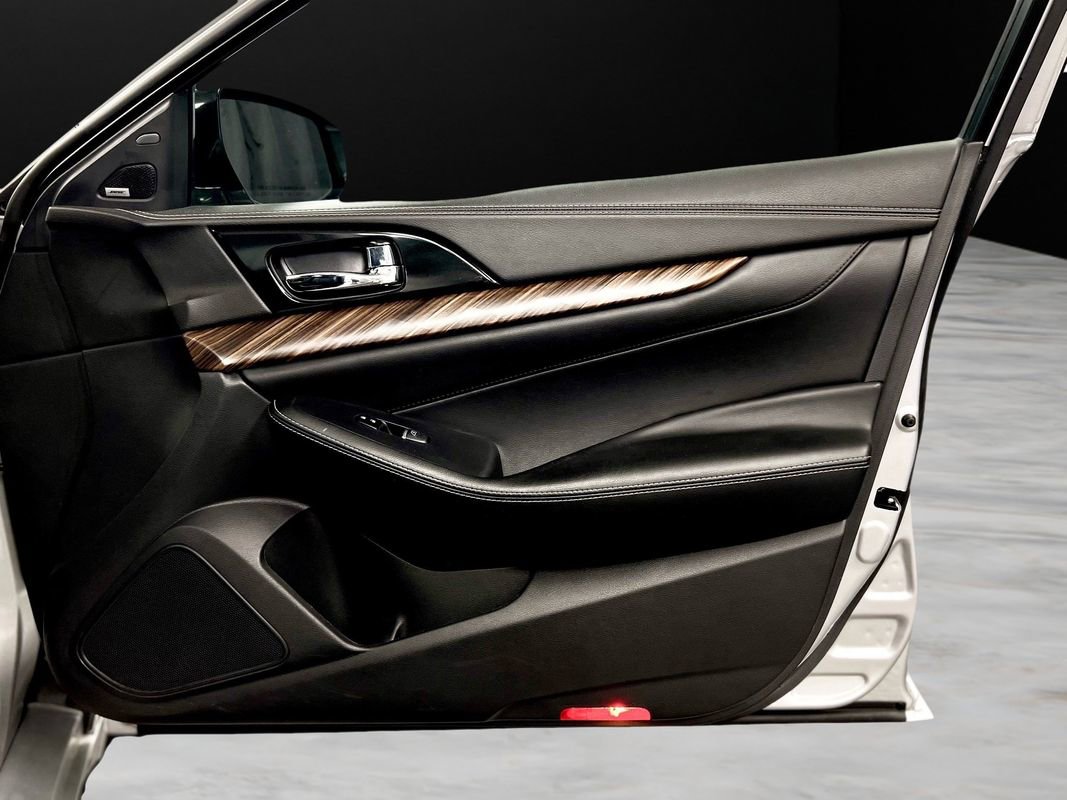 Used 2018 Nissan Maxima Platinum image 41