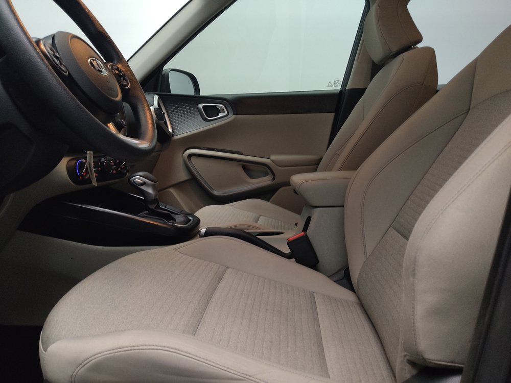 Used 2020 Kia Soul S FWD image 17