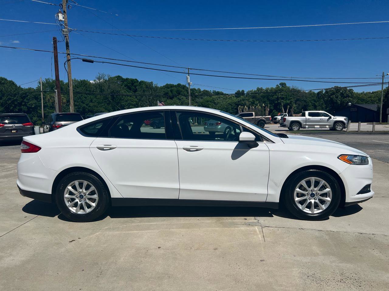 Used 2016 Ford Fusion S FWD image 4