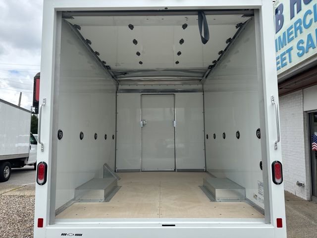 New 2025 Chevrolet Express 3500 RWD image 21