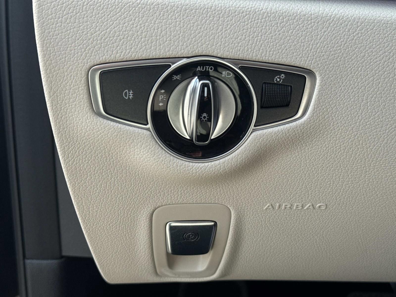 Used 2022 Mercedes-Benz E 350 Sedan image 21