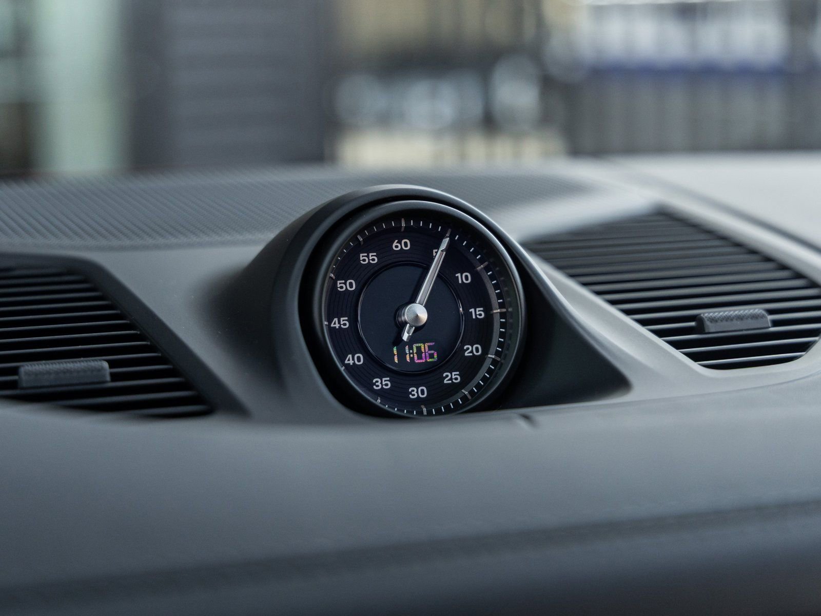 New 2026 Porsche Cayenne S image 34