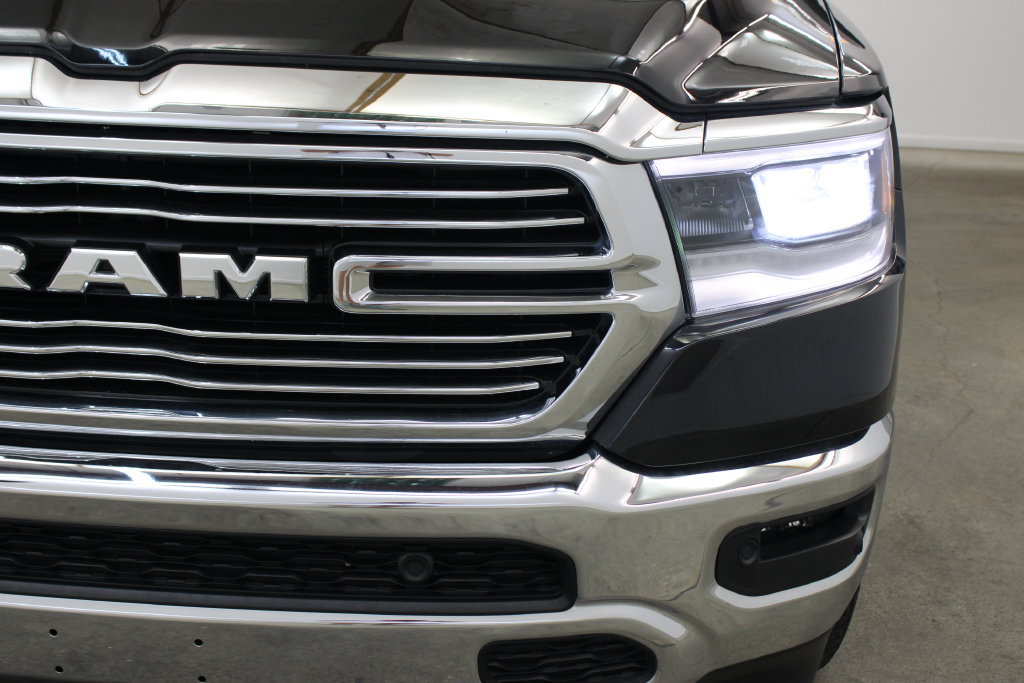 Used 2024 RAM 1500 Laramie AWD/4WD image 8