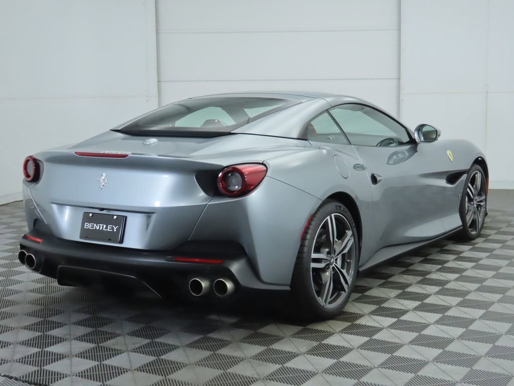 Used 2019 Ferrari Portofino image 13