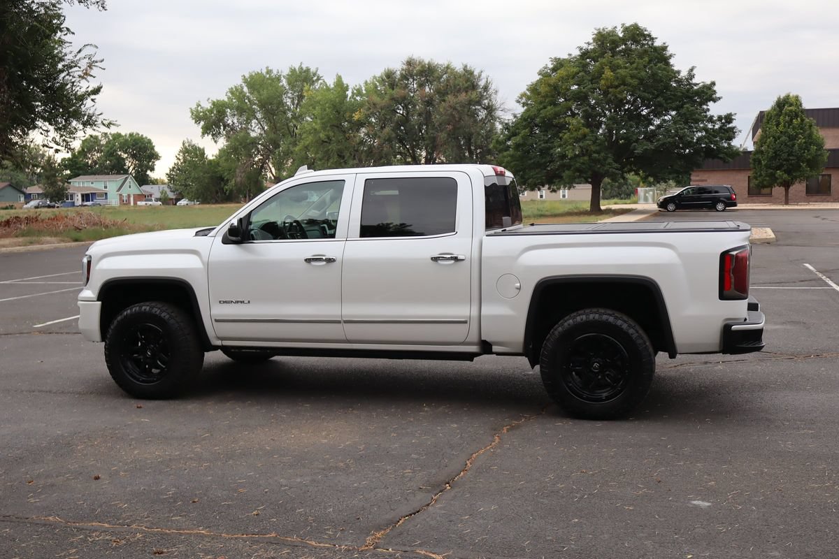 Used 2018 GMC Sierra 1500 Denali AWD/4WD image 9