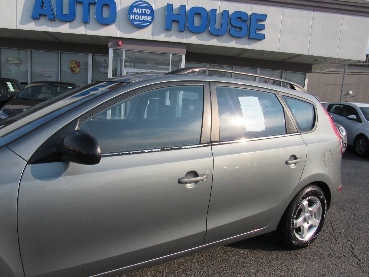 Used 2010 Hyundai Elantra SE w/ Popular Equipment Pkg 2 FWD image 12