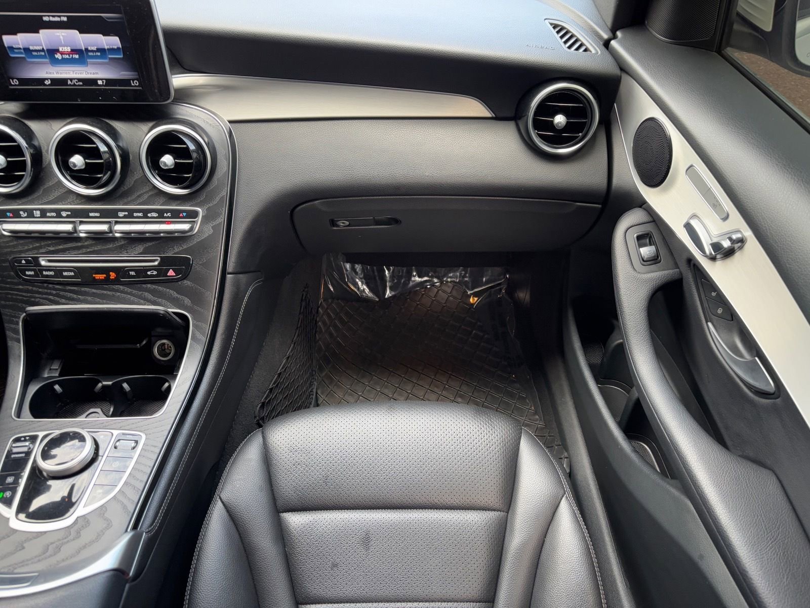 Used 2019 Mercedes-Benz GLC 300 image 15
