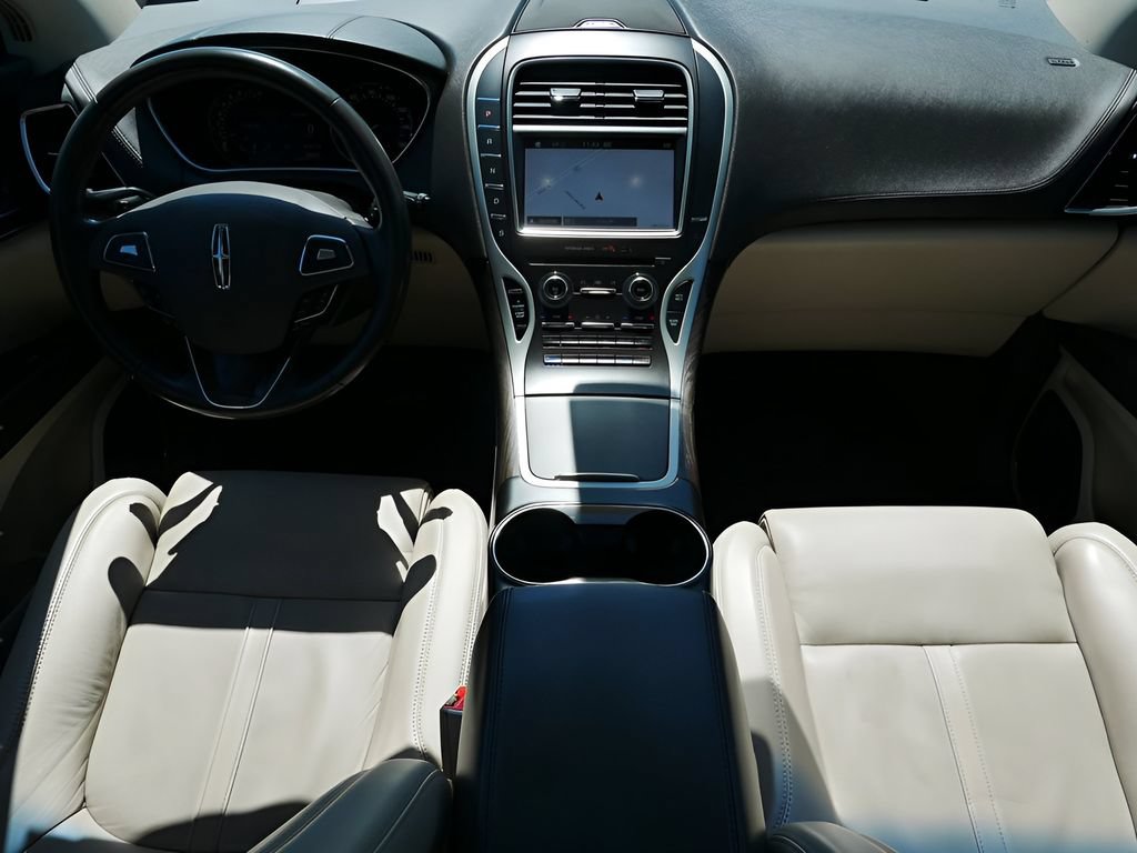 Used 2018 Lincoln MKX Reserve w/ Driver Assistance Package FWD image 14