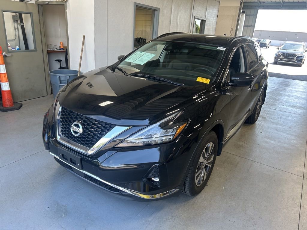 Used 2022 Nissan Murano SV AWD/4WD image 2