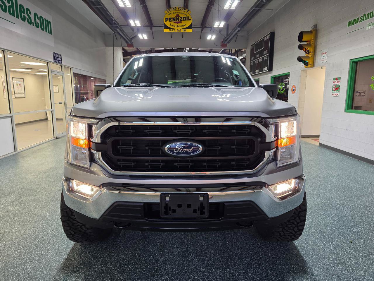 Used 2021 Ford F150 XLT AWD/4WD image 3