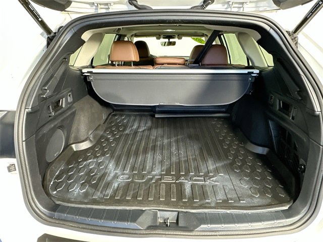 Used 2022 Subaru Outback Touring XT image 33