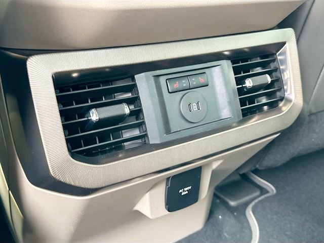 New 2026 Ford F450 Platinum AWD/4WD image 18