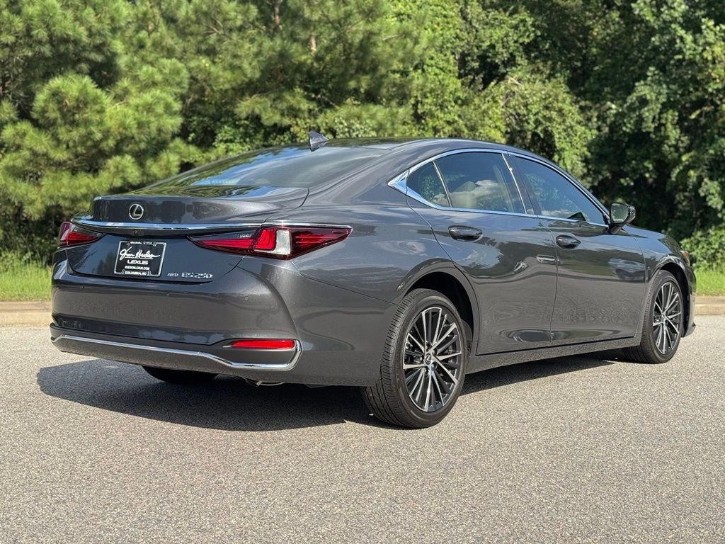 Certified 2024 Lexus ES 250 w/ Premium Package AWD/4WD image 16