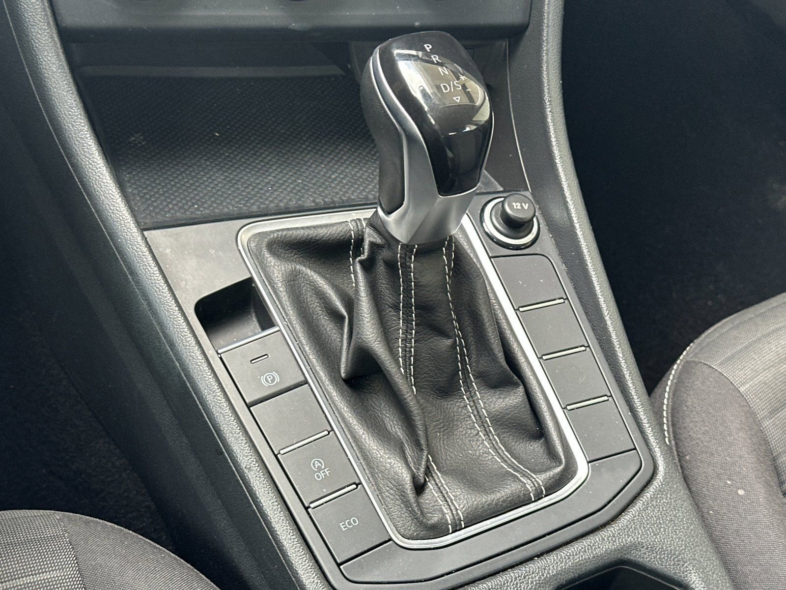 Used 2024 Volkswagen Jetta S image 19
