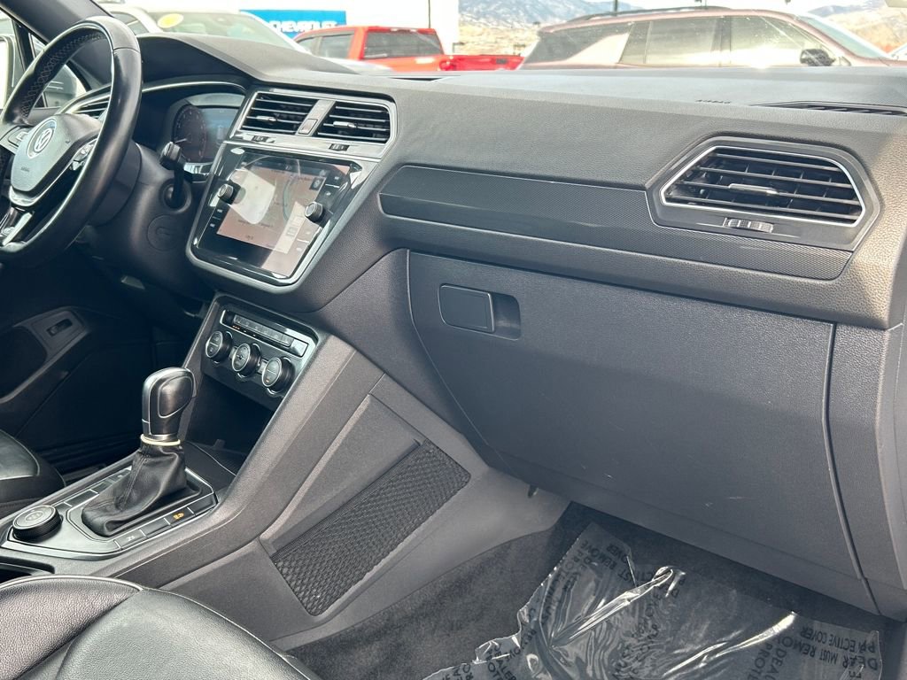 Used 2019 Volkswagen Tiguan SEL Premium R-Line w/ 3rd Row Seat Package image 9