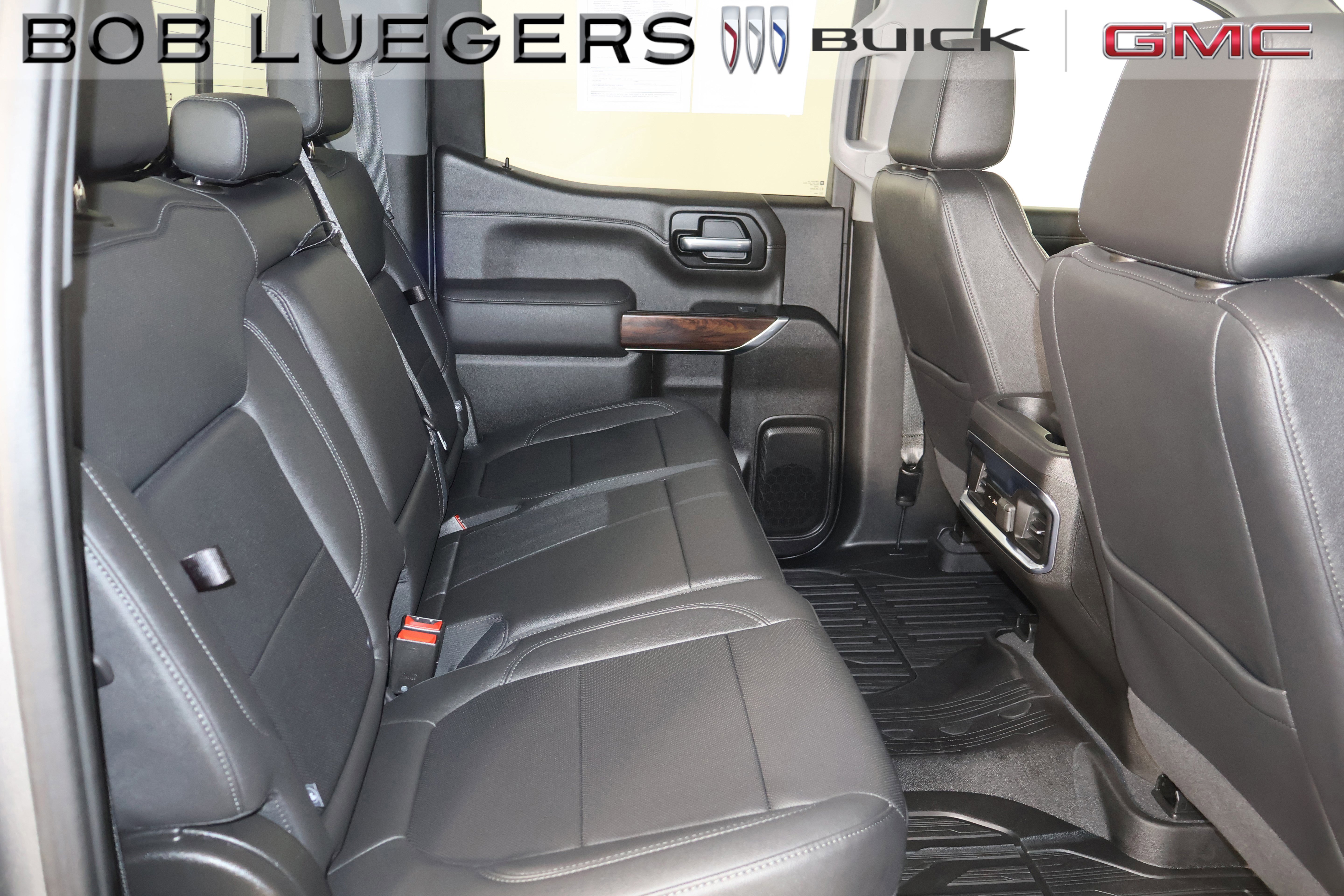 Certified 2022 GMC Sierra 1500 SLT w/ SLT Premium Plus Package image 22