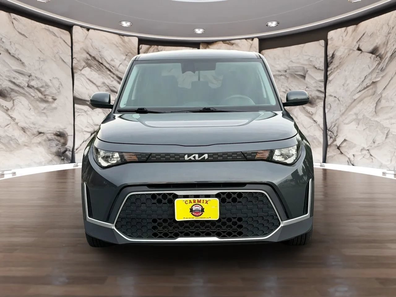 Used 2023 Kia Soul LX w/ Option Group 015 FWD image 2