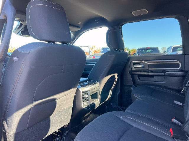 Used 2025 RAM 3500 Big Horn AWD/4WD image 40