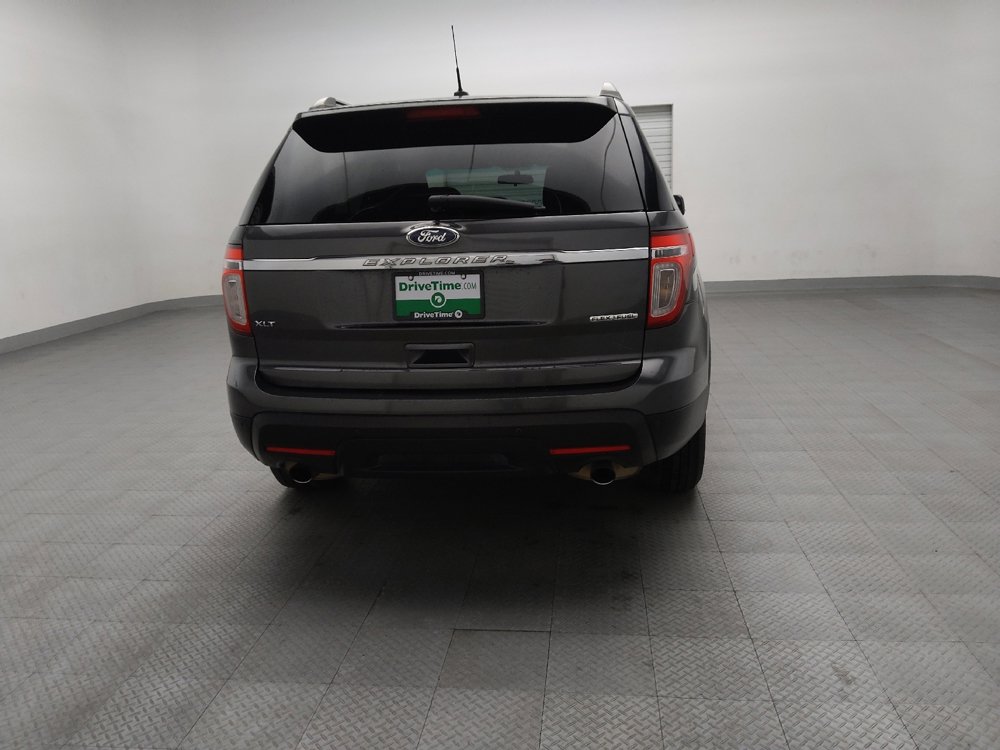 Used 2015 Ford Explorer XLT image 7