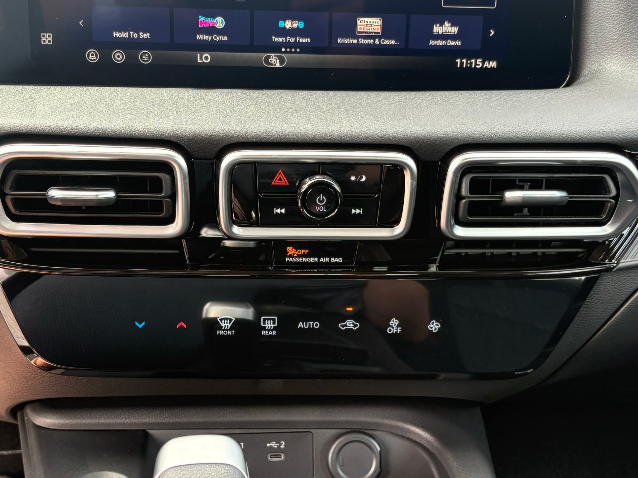 New 2027 Nissan Sentra SV w/ Floor Mat Package FWD image 14