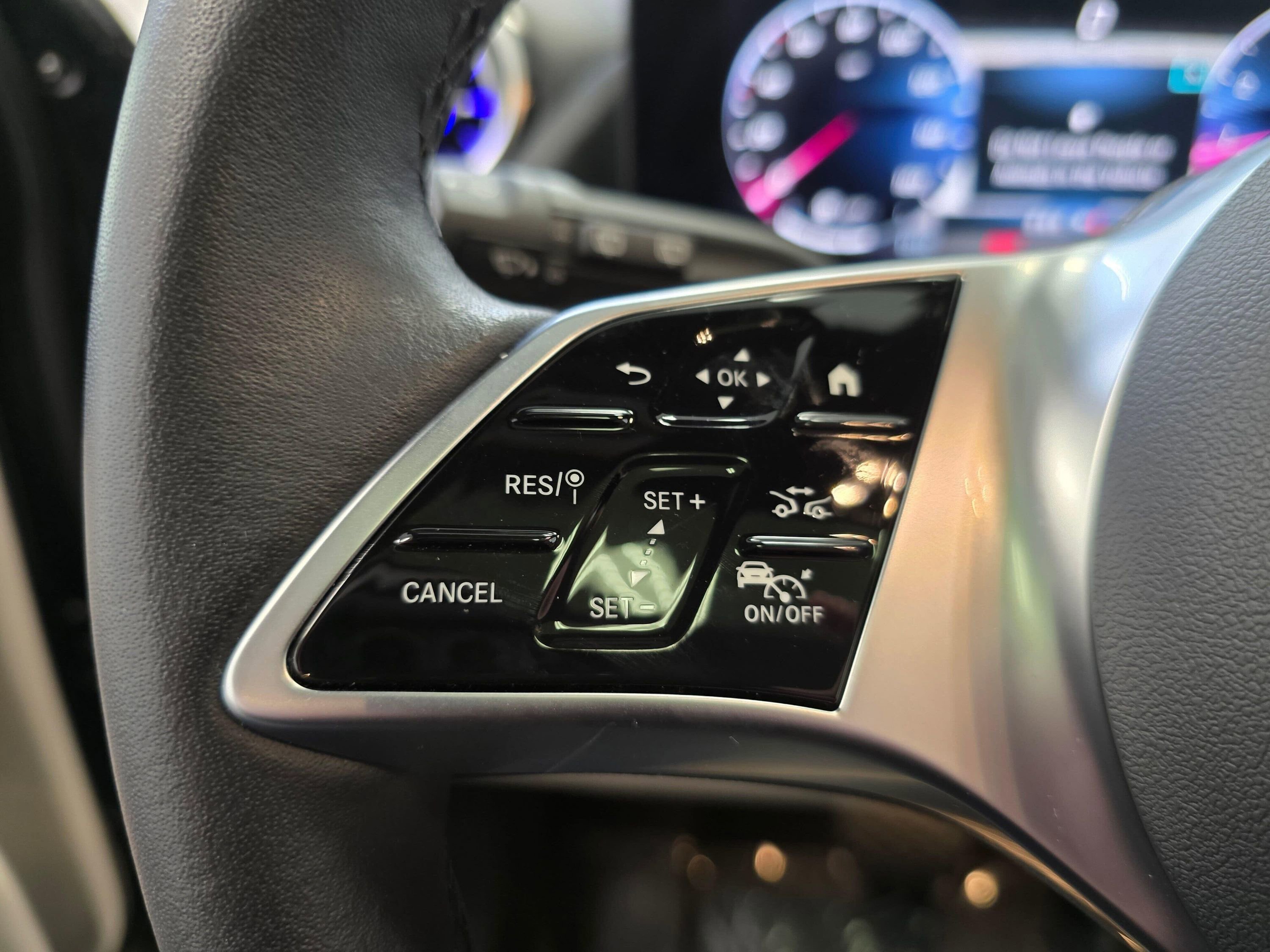 Used 2025 Mercedes-Benz GLA 250 4MATIC image 35