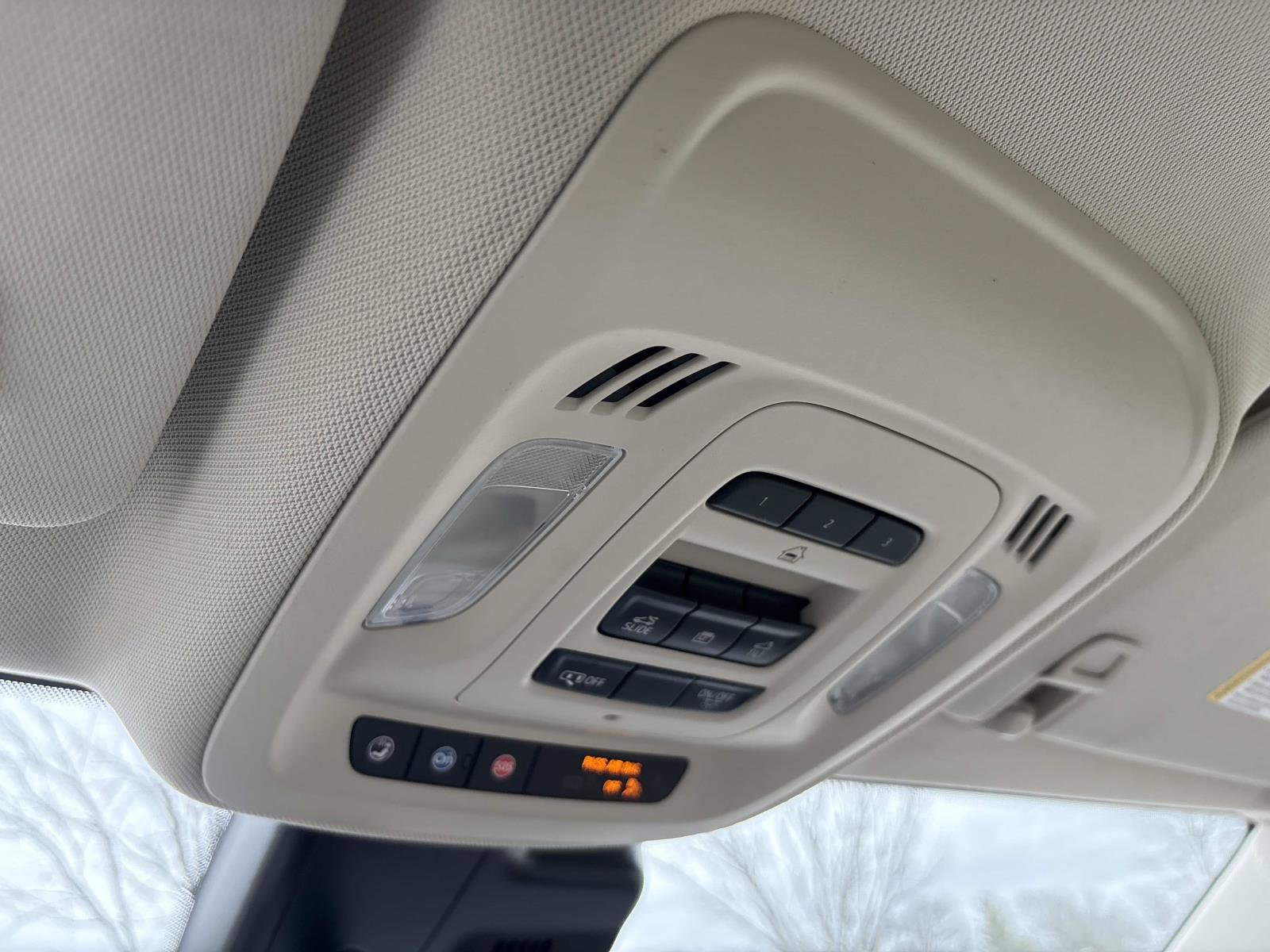 Certified 2023 Buick Envision Avenir image 26