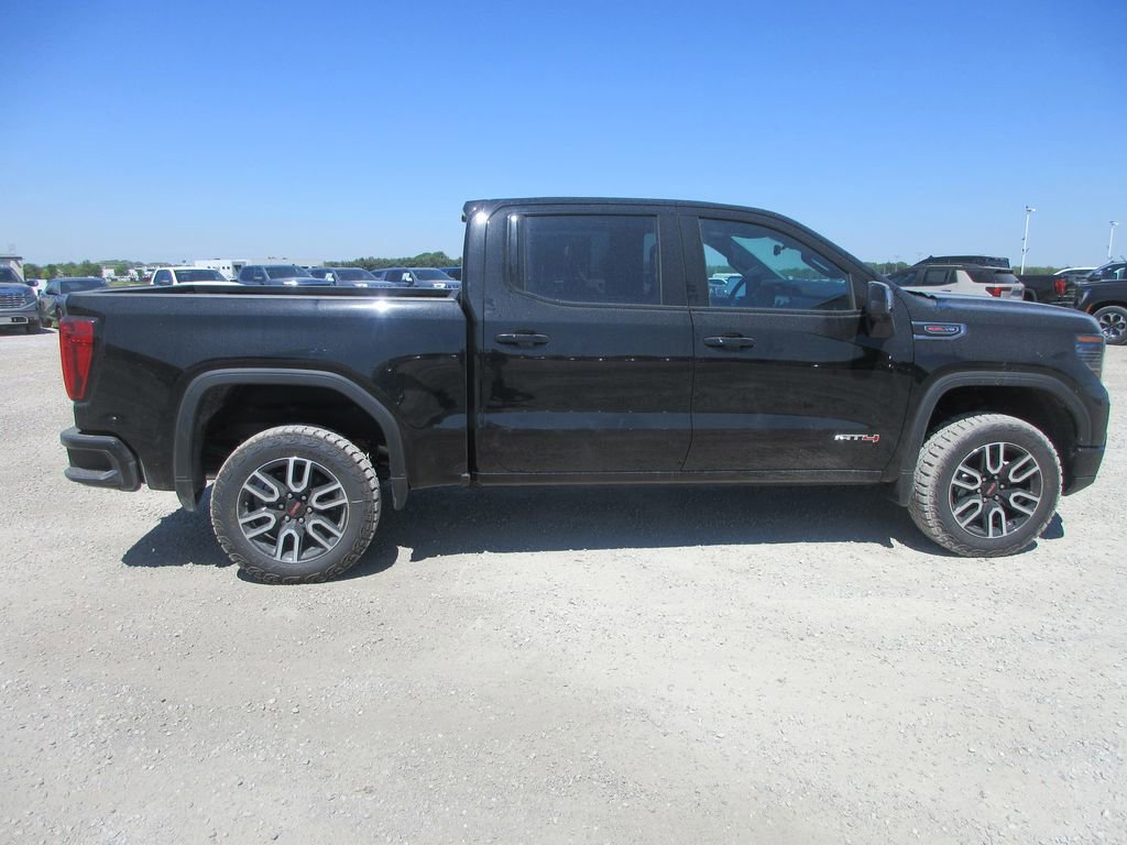 New 2026 GMC Sierra 1500 AT4 AWD/4WD image 3