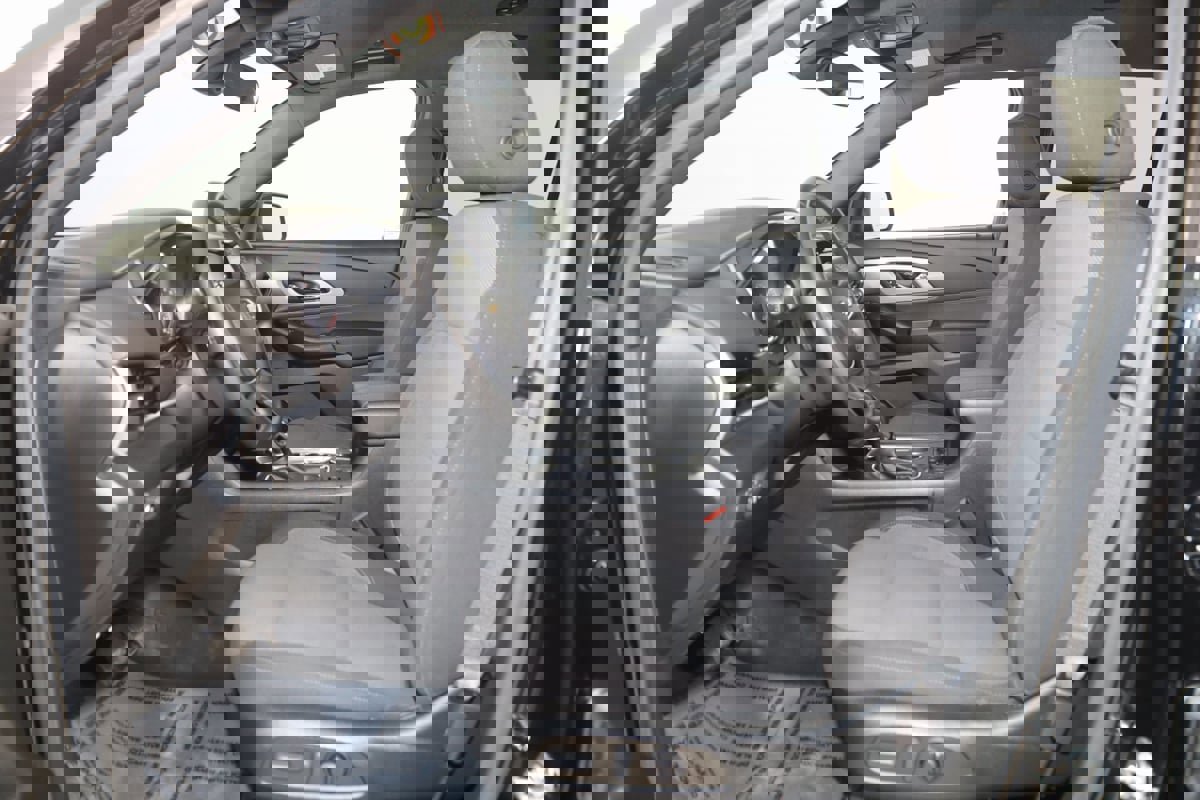 Used 2023 Chevrolet Traverse LT w/ LPO, Cargo Package image 10