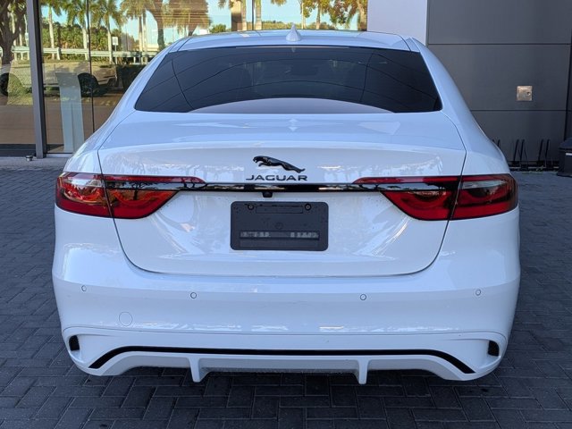 Certified 2024 Jaguar XF R-Dynamic SE image 6
