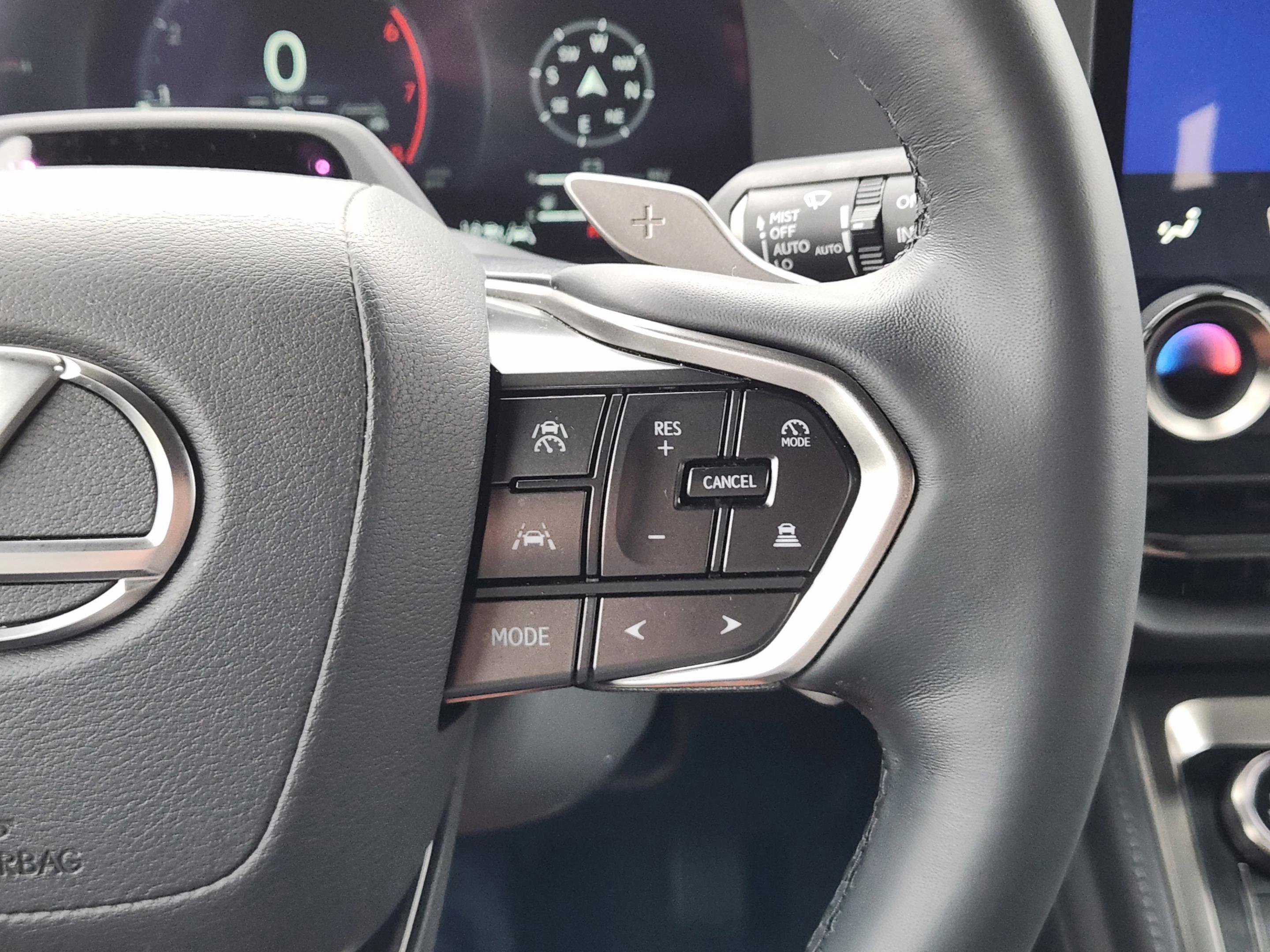 Used 2024 Lexus GX 550 w/ Accessory Package (Z1) AWD/4WD image 12