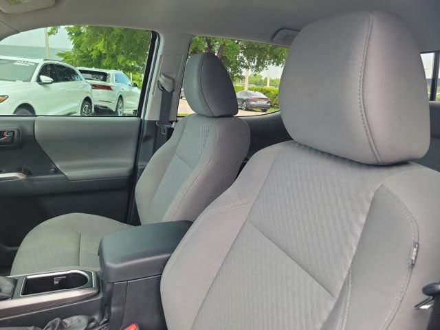 Used 2023 Toyota Tacoma SR5 RWD image 18