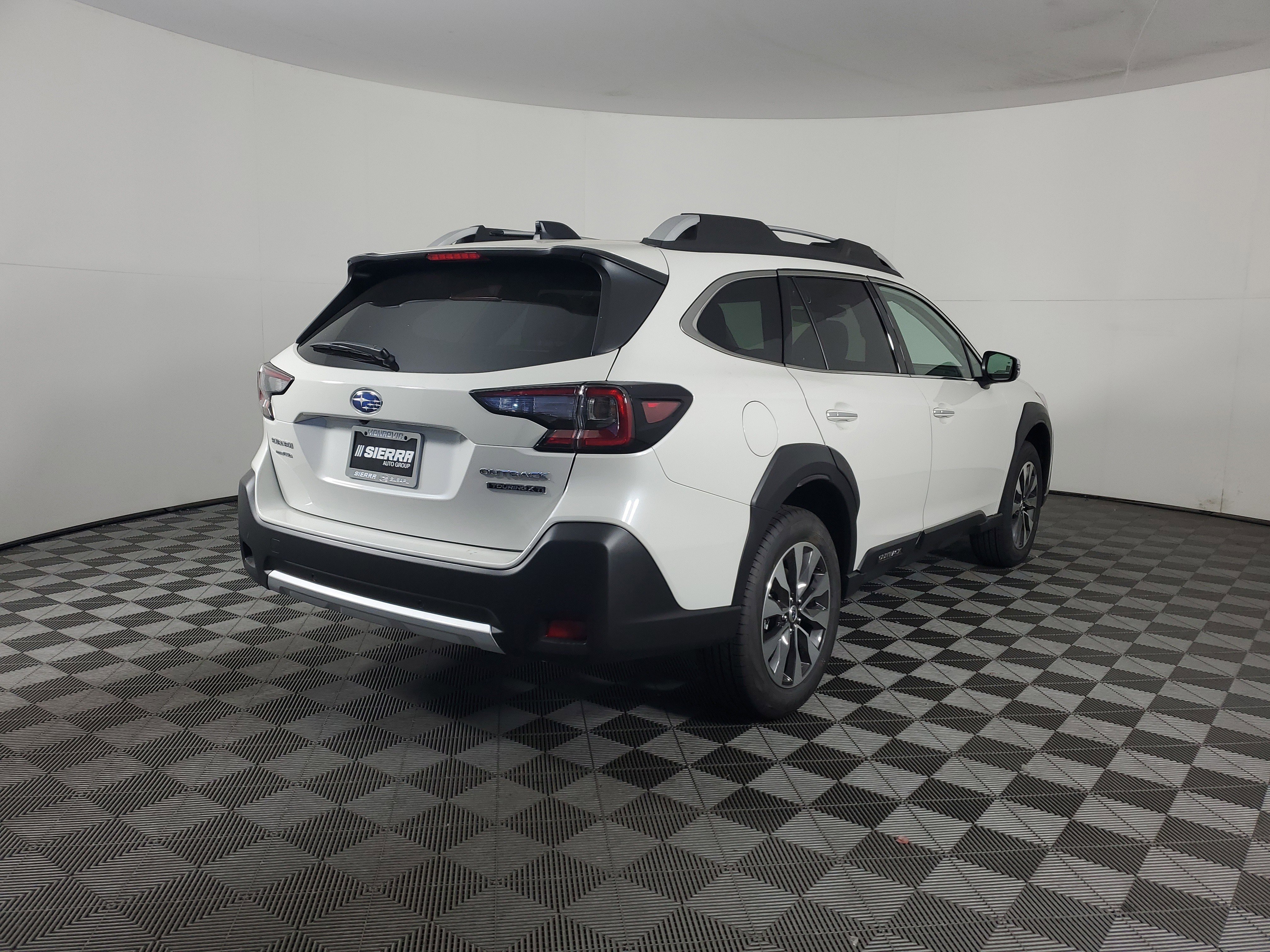 New 2025 Subaru Outback Touring XT image 4