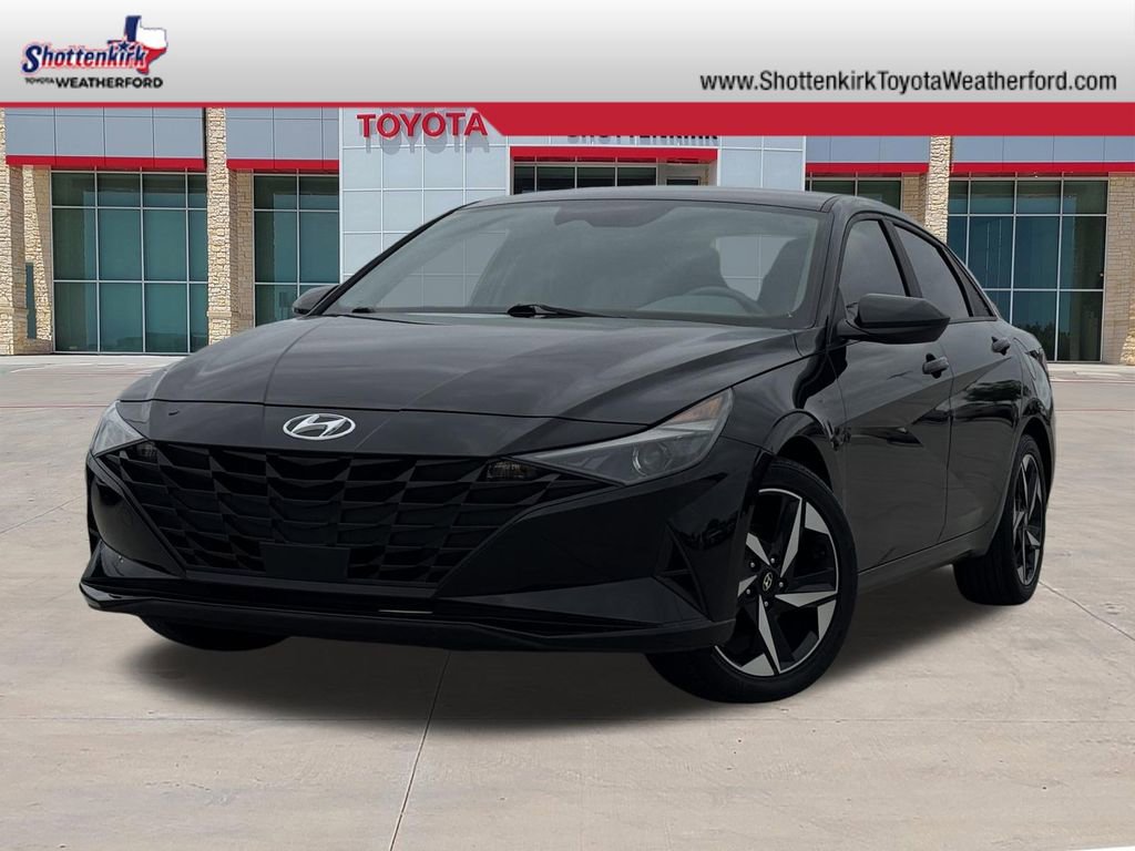 Used 2023 Hyundai Elantra SEL w/ Convenience Package