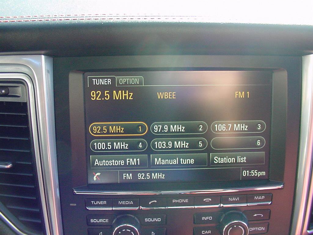 Used 2016 Porsche Macan Turbo image 28