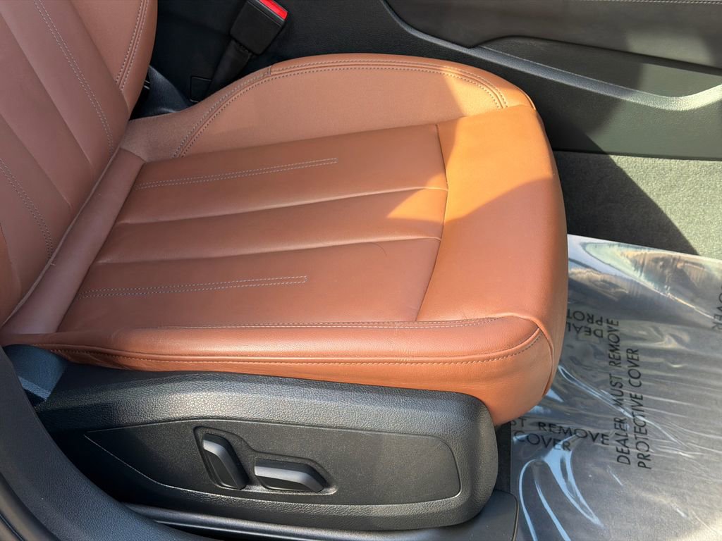 Used 2021 Audi A4 2.0T Premium Plus w/ Premium Plus Package image 10